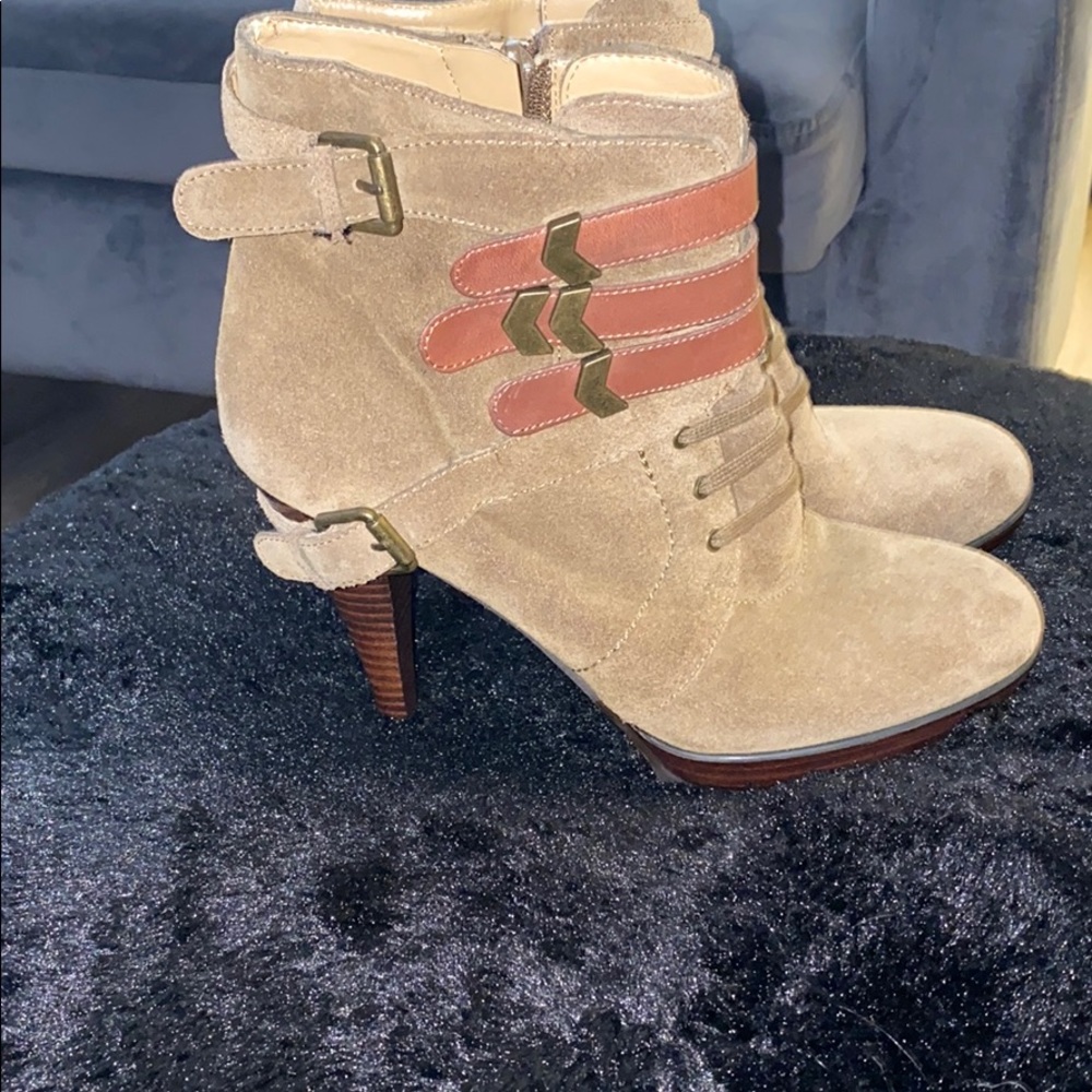 Nine West- NWDonley booties good condition